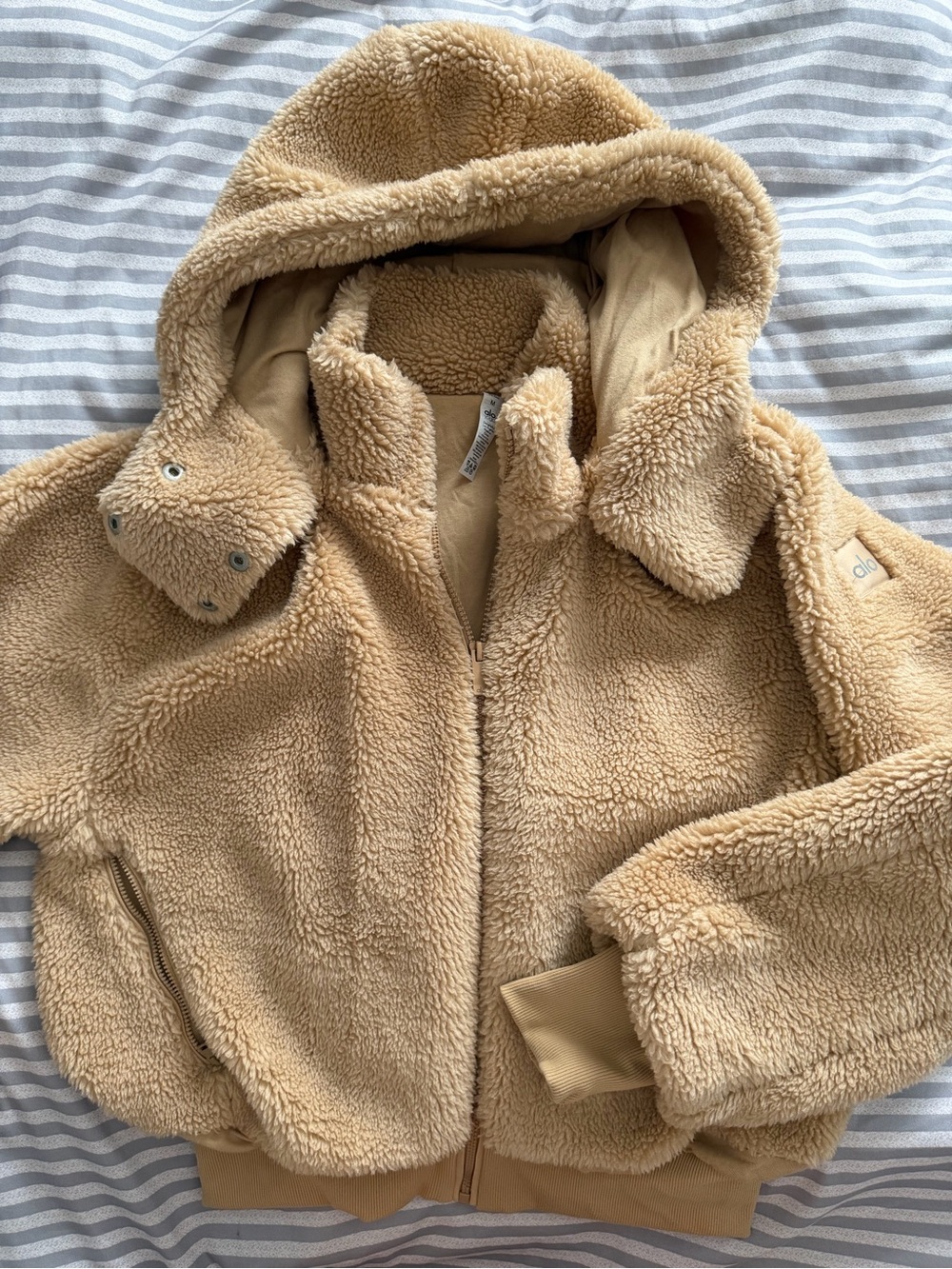 ALO Yoga Plush Jacket - Tan - like new